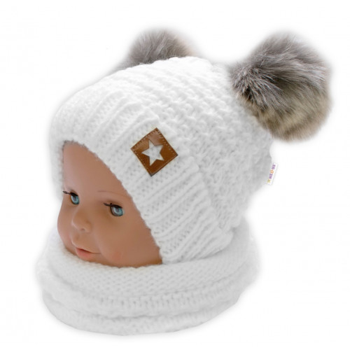 Zimná pletená čiapka Star s fleecom a chlpáčkové brmbolce + komínček 2D sada, biela