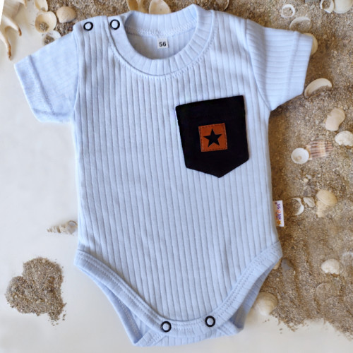 Bavlnené rebrované body s kapsičkou, kr. rukáv, Summer Boy, sv. modré, veľ.62