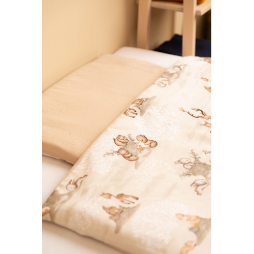 Mušelínové obliečky do postieľky 135x100, Zábava v lese, béžové