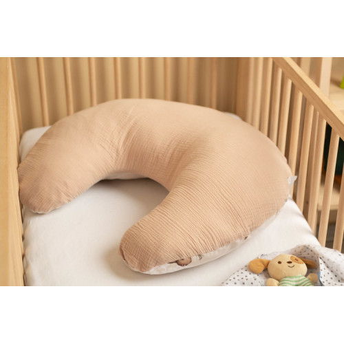 Dojčiaci vankúš, podkova, mušelín, bavlna - Zábava v lese, béžový