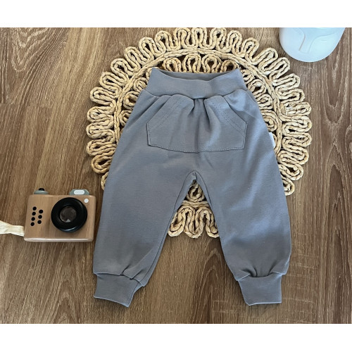 Tepláky s vreckami, bavlna Mamatti, Dino park - šedé, veľ. 62