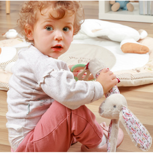 Plyšová hračka s pískatkom a hryzátkom RABBIT MILLY BabyOno, krémový