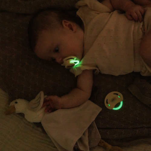 Cumlík silikónový, symertický tvar, 0-6m, 2 ks - Nature