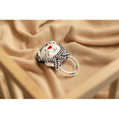 Senzorická hrkálka black&white - Levík