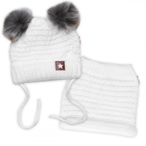 Zimná pletená čiapka Star s fleecom a chlpáčkové brmbolce + komínček 2D sada, biela